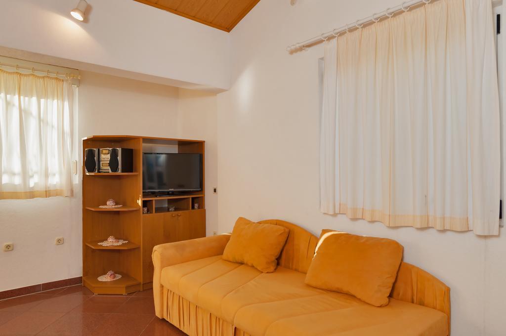 Beach Resort Apartments Bucina Baška Voda Eksteriør bilde