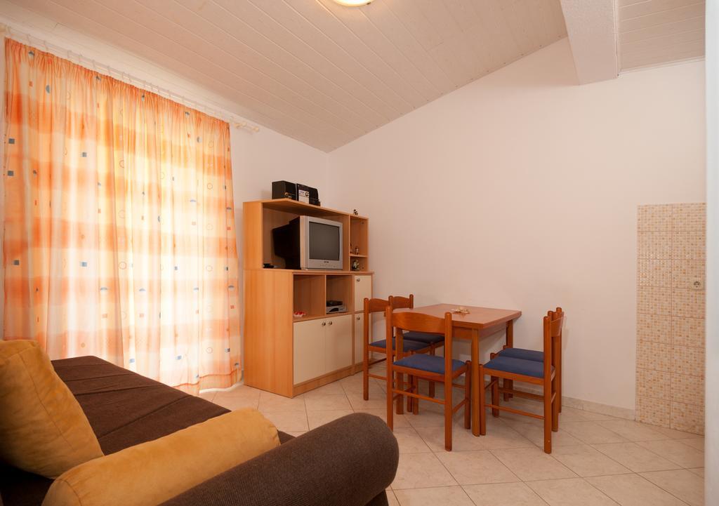 Beach Resort Apartments Bucina Baška Voda Eksteriør bilde