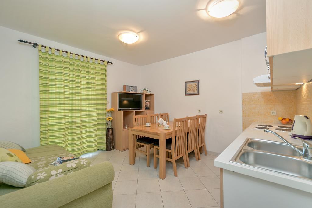 Beach Resort Apartments Bucina Baška Voda Eksteriør bilde
