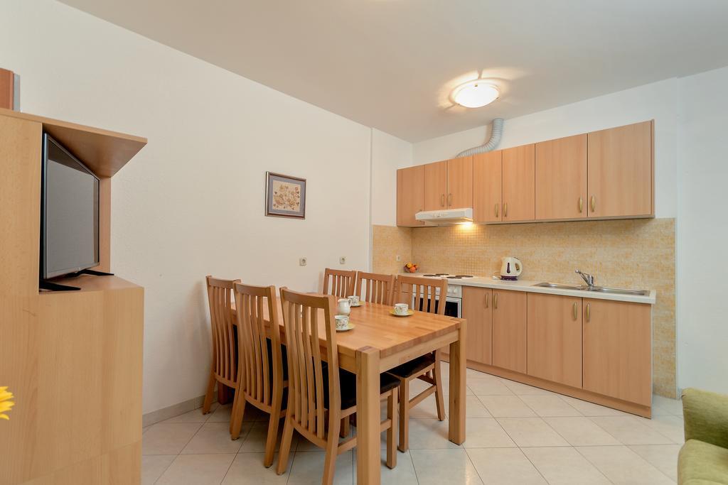 Beach Resort Apartments Bucina Baška Voda Eksteriør bilde