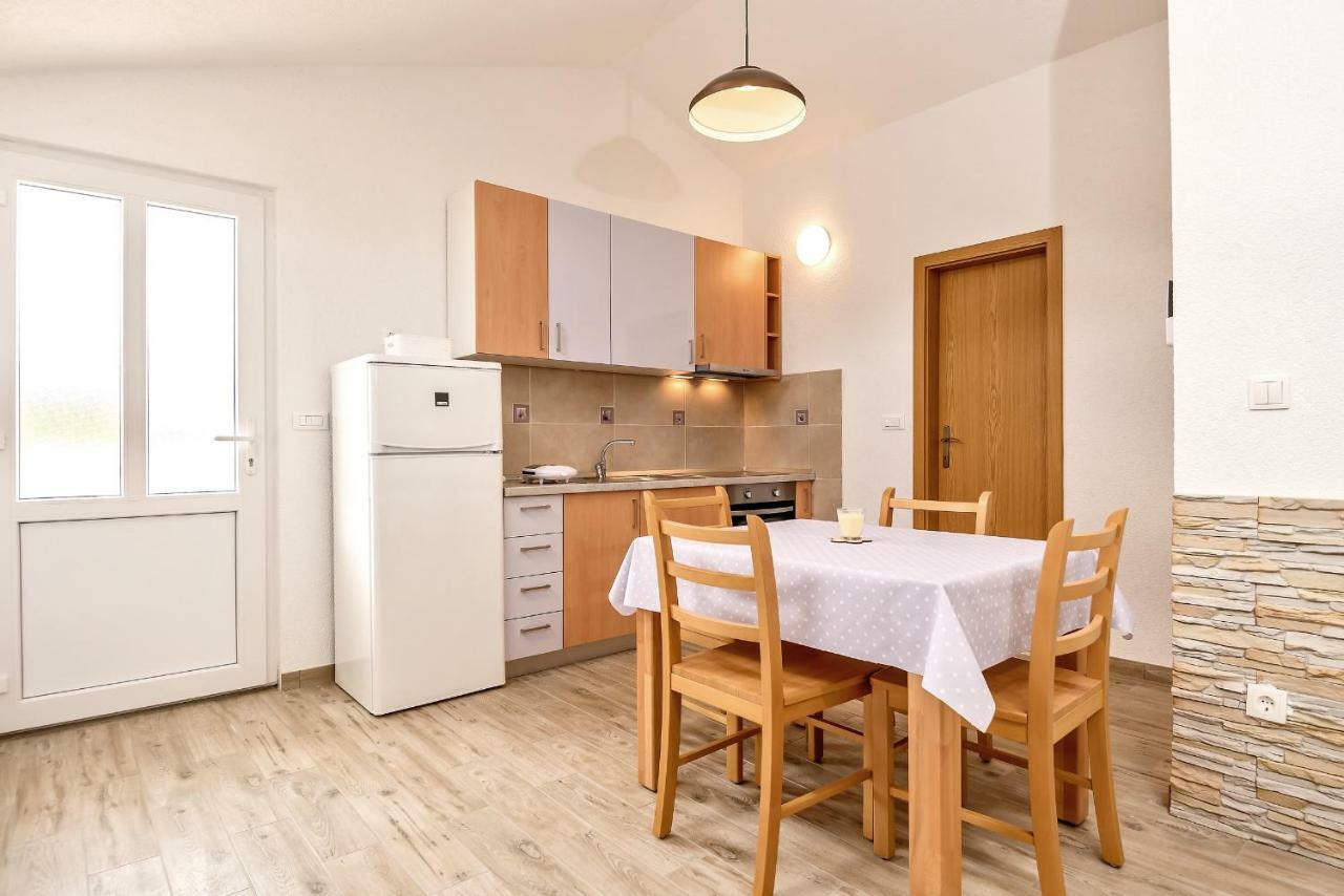Beach Resort Apartments Bucina Baška Voda Eksteriør bilde