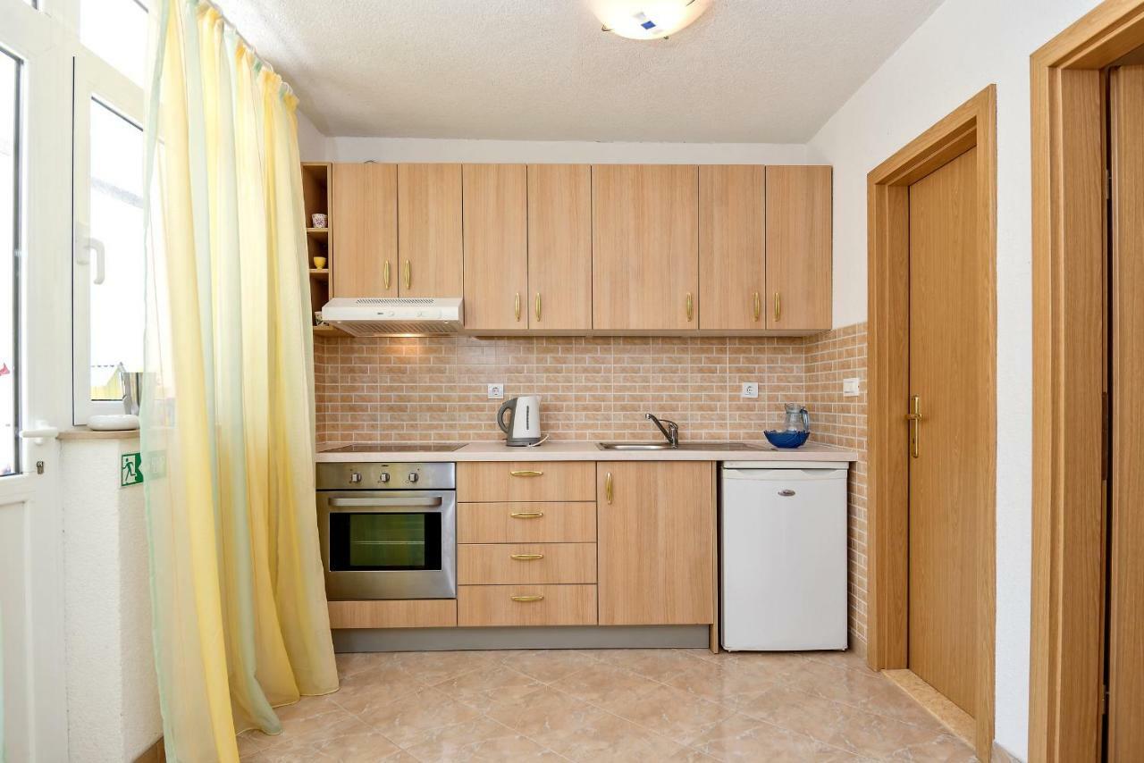 Beach Resort Apartments Bucina Baška Voda Eksteriør bilde